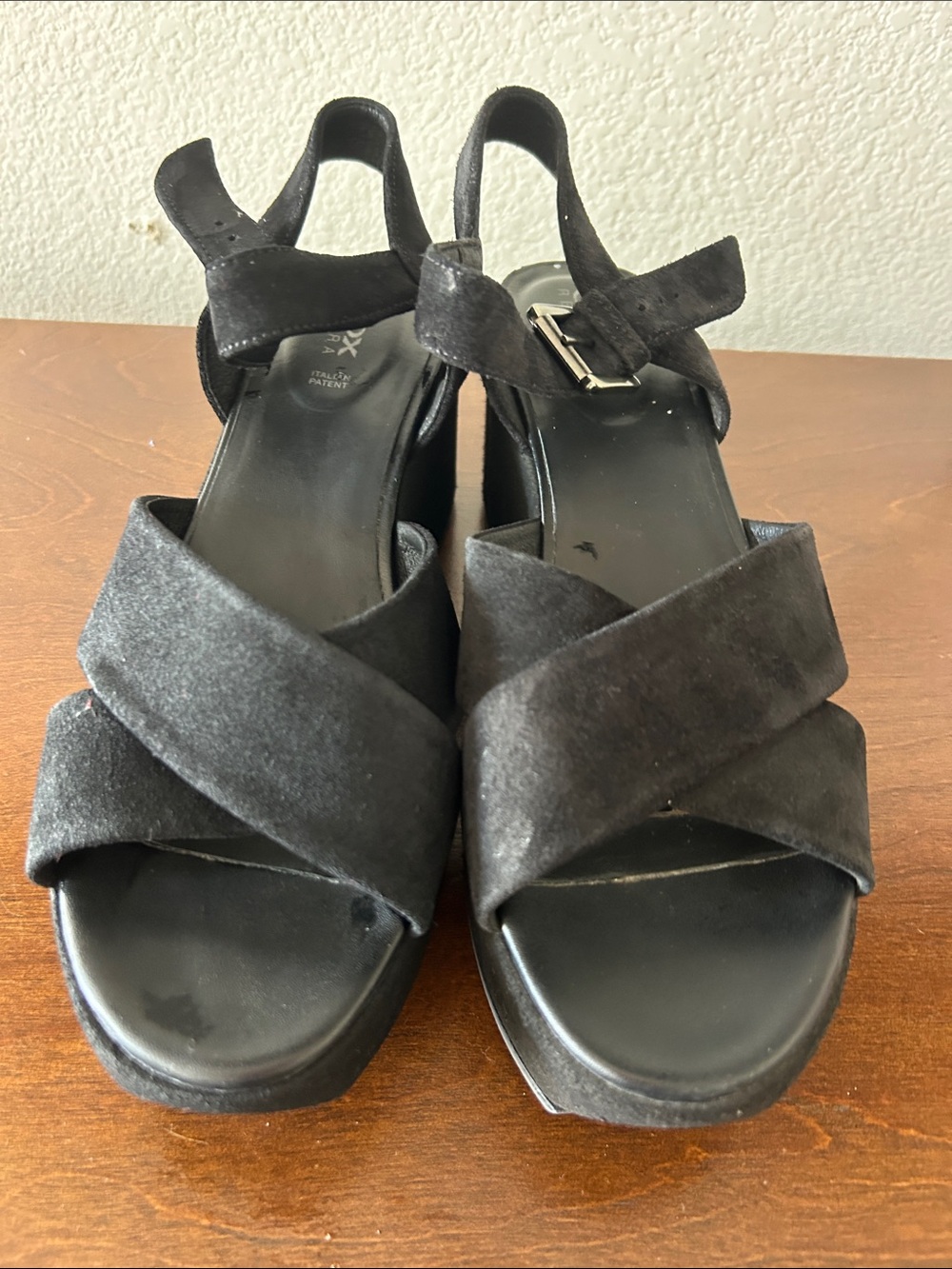 Geox Black Suede Cross-Strap Platform Sandals size 8